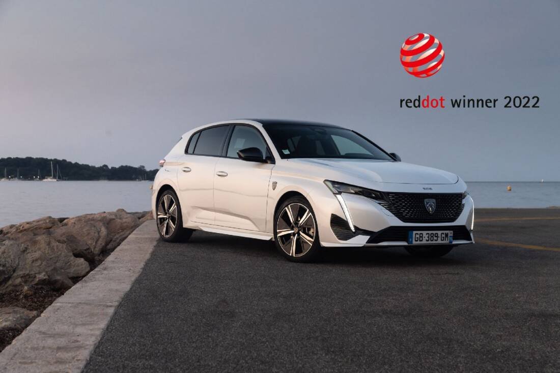 PEUGEOT 308 Hibrit Tasarımı ile Ödülün Sahibi Oldu