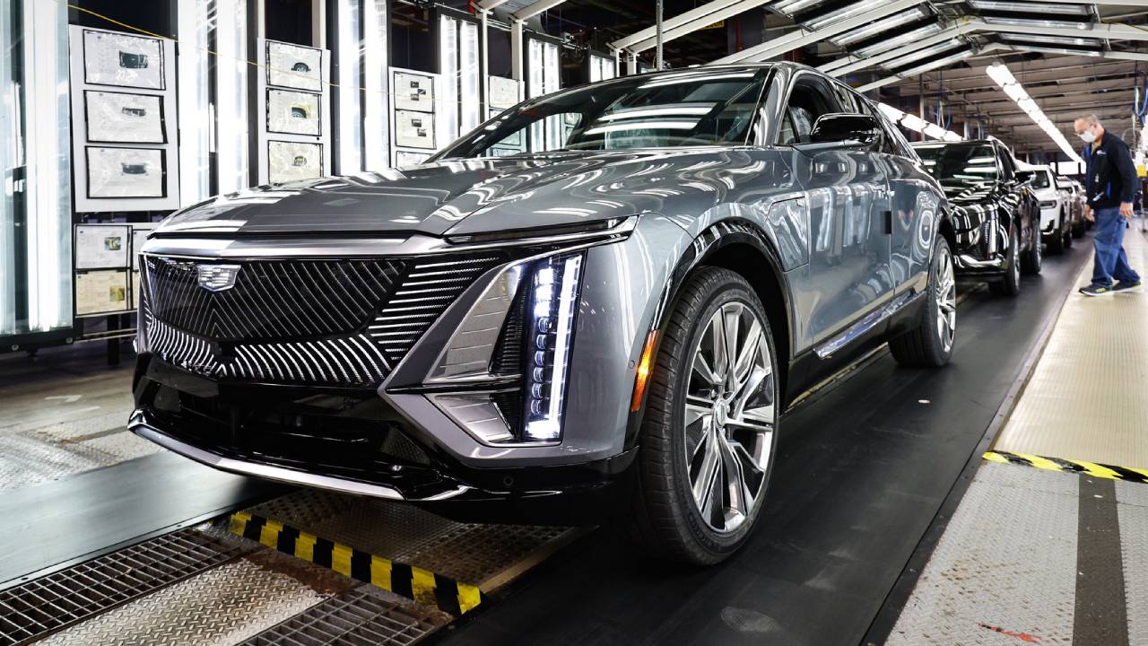 Cadillac Lyriq, Elektrikli ile Dönüyor