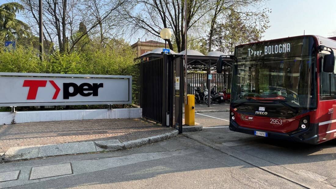 Iveco Bus Delivers Two E-Way Electric Buses in Bologna