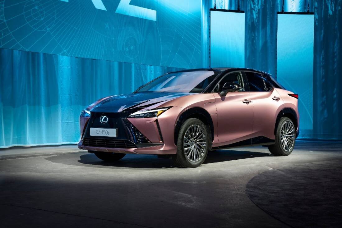 Lexus'un Yeni Elektriklisi RZ 450e Dünya Prömiyeri Gerçekleşti!