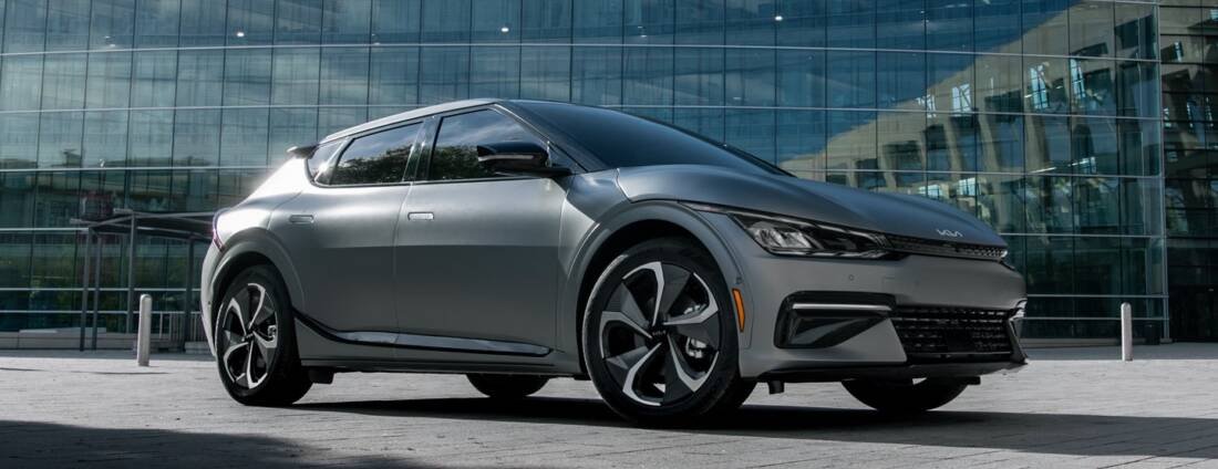 2022 KIA EV6 WINS WARDSAUTO’S 10 BEST INTERIORS & UX AWARD