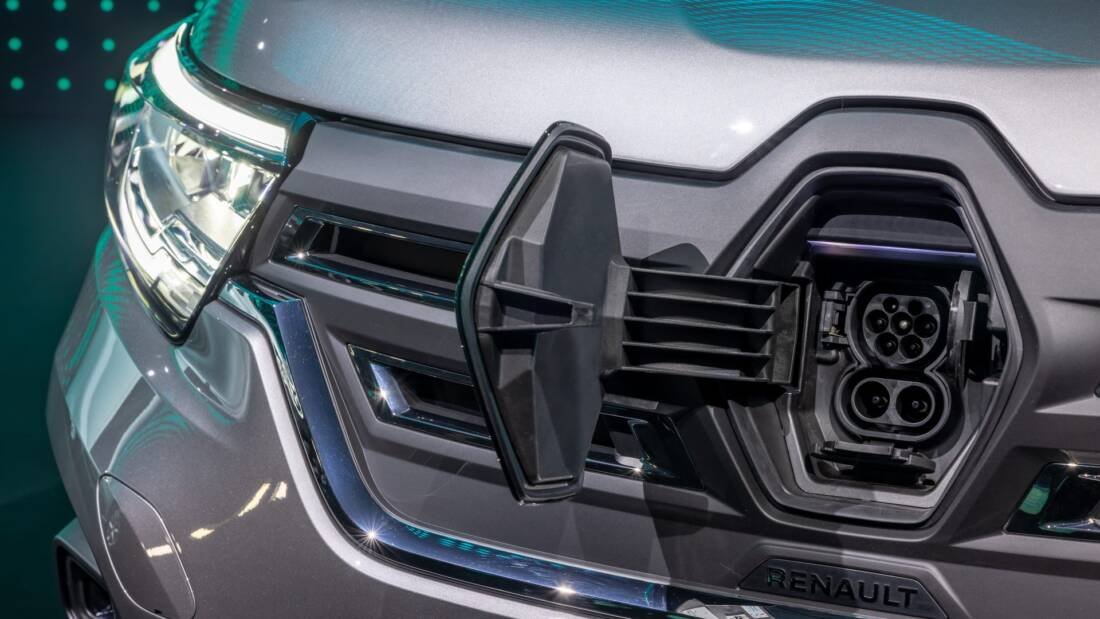 Renault and Chinese Minth Group join forces to produce EV battery casings in France